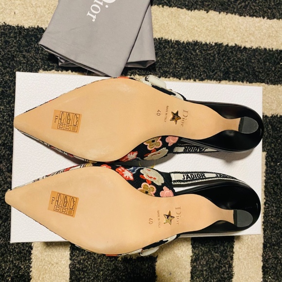 Christian Dior Embroidered Slingback Kitten Heel Pump - Picture 3 of 7